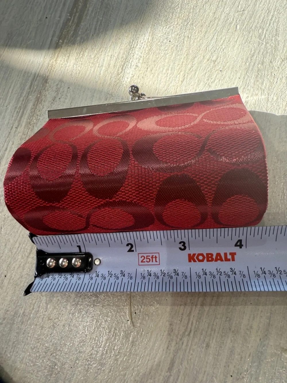 Source Unknown Red Jacquard Frame Clutch with Kiss-Lock